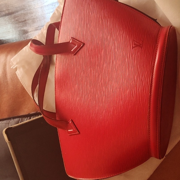 LV Red EPI Bag - Picture 2 of 6